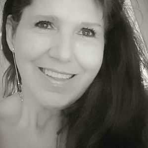 Meet your Posher, Debra